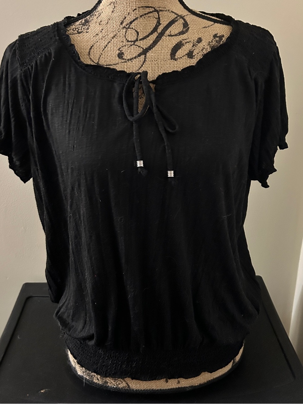 Vintage Faded Glory Black Short Sleeve Tie-Front Top